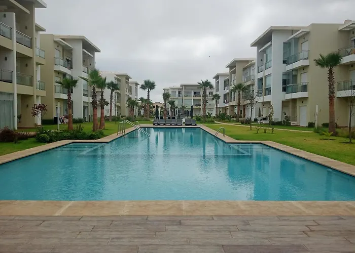 CASABAY Sidi Rahal, appartement avec accés direct à la plage et piscine